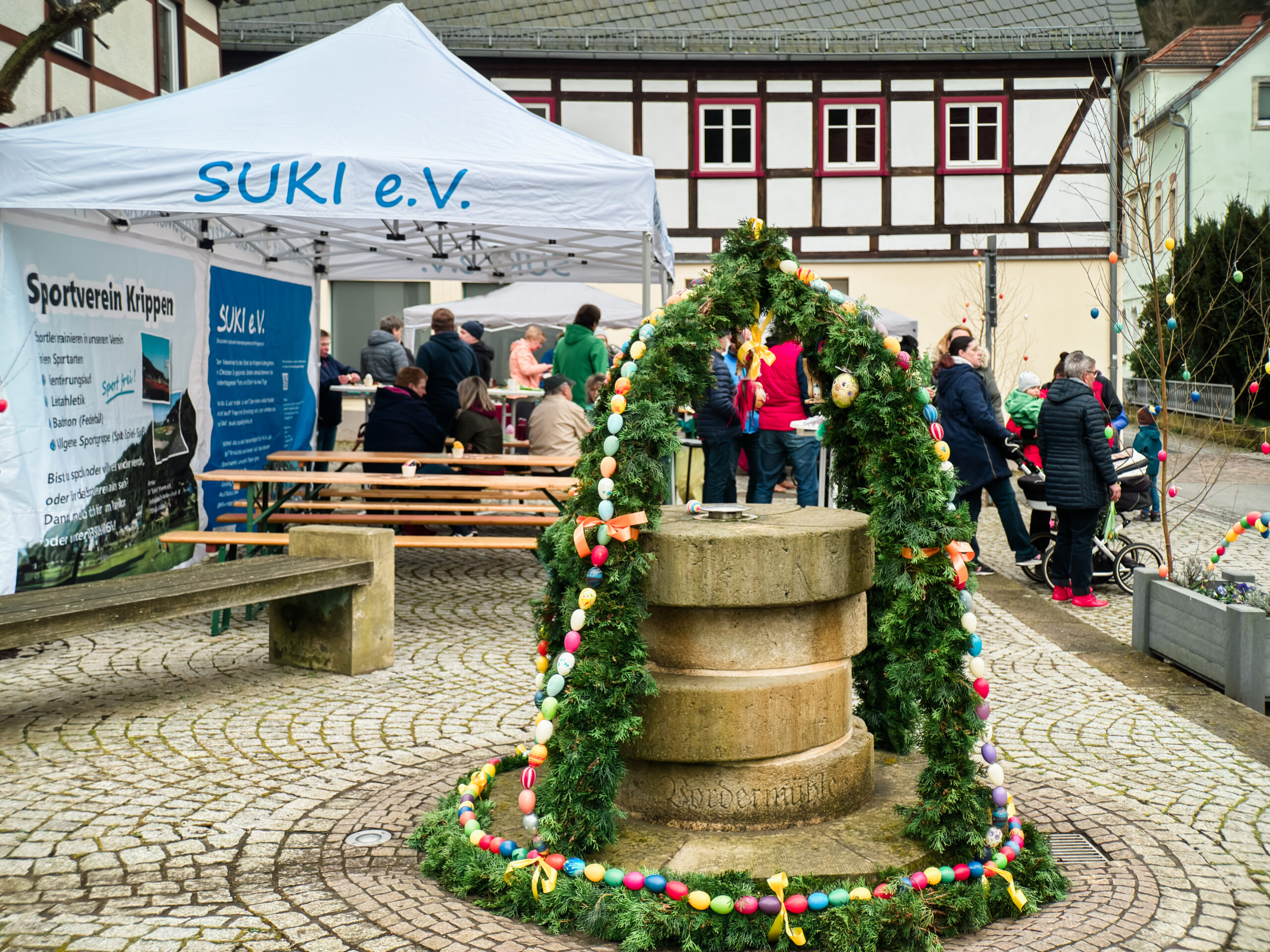 Osterbrunnenfest 2024 in Krippen